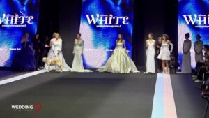 La passerella di White Spose a SiSposa con tutte le modelle disposte in fila al termine della sfilata